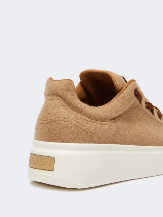 Baskets camel hydrofuges, couleur camel Baskets camel hydrofuges, couleur camel