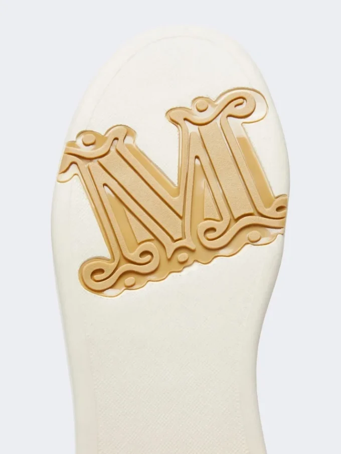Baskets camel hydrofuges, couleur camel Baskets camel hydrofuges, couleur camel