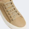 Baskets en daim, couleur sable Baskets en daim, couleur sable