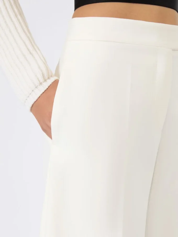 Bermuda en jersey de crêpe de viscose, blanc Bermuda en jersey de crêpe de viscose, blanc