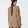 Blazer droit en laine, couleur noisette Blazer droit en laine, couleur noisette