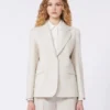 Blazer en laine stretch, couleur sable Blazer en laine stretch, couleur sable