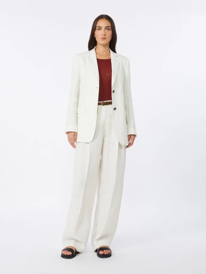 Blazer en lin à fines rayures, couleur naturelle Blazer en lin à fines rayures, couleur naturelle