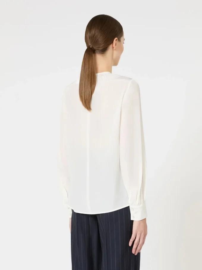 Blouse en soie à col rond, soie Blouse en soie à col rond, soie