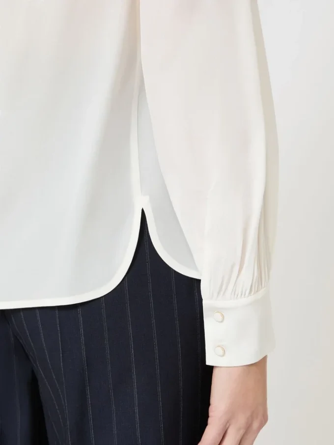 Blouse en soie à col rond, soie Blouse en soie à col rond, soie