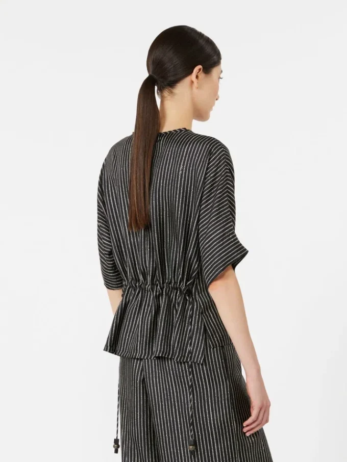 Blouse en soie imprimée, noir et blanc Blouse en soie imprimée, noir et blanc