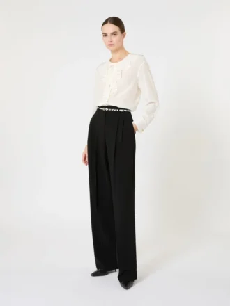 Blouse en soie à volants, soie