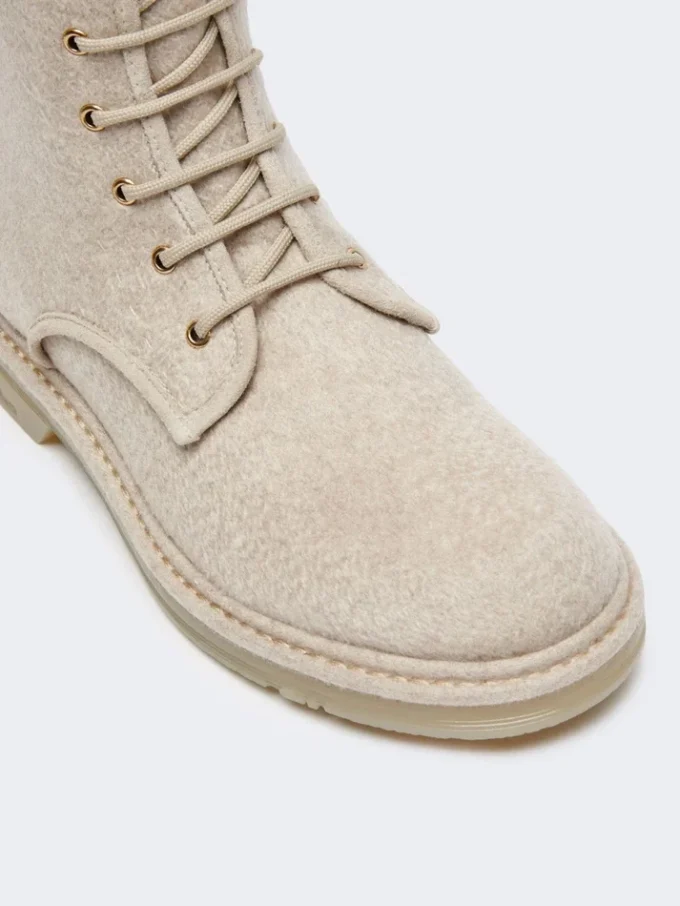 Bottes de combat en pur cachemire, beige Bottes de combat en pur cachemire, beige