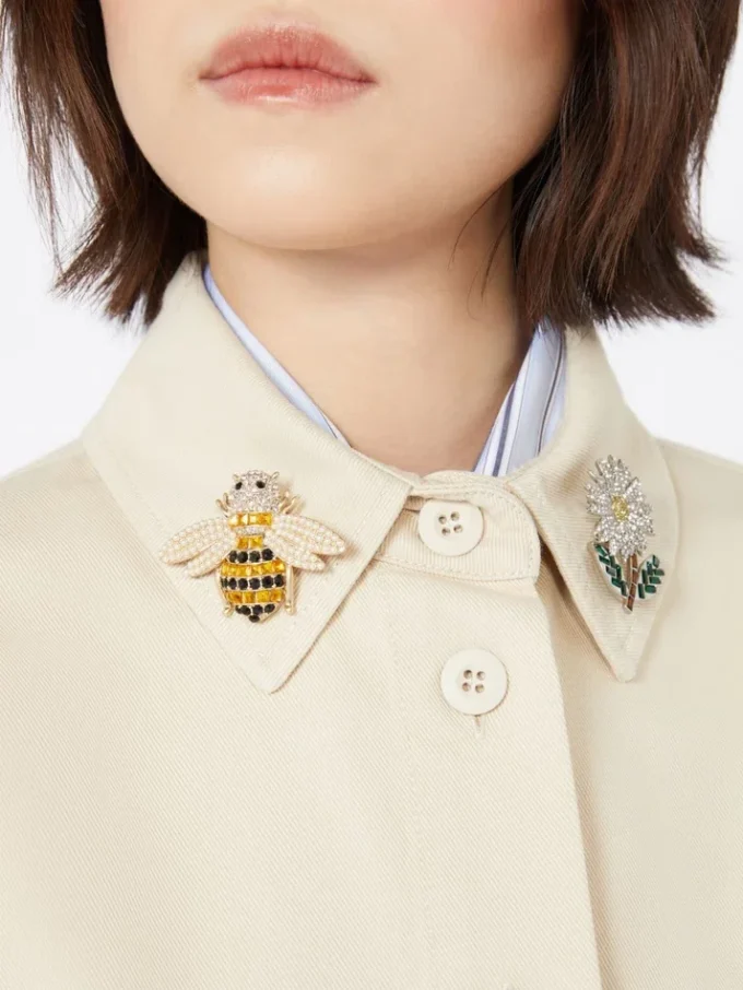 Broche en verre, noire Broche en verre, noire