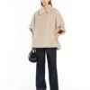 Cape en tissu teddy d’alpaga et de laine, beige Cape en tissu teddy d’alpaga et de laine, beige