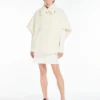 Cape en tissu teddy d’alpaga et de laine, blanc optique Cape en tissu teddy d’alpaga et de laine, blanc optique