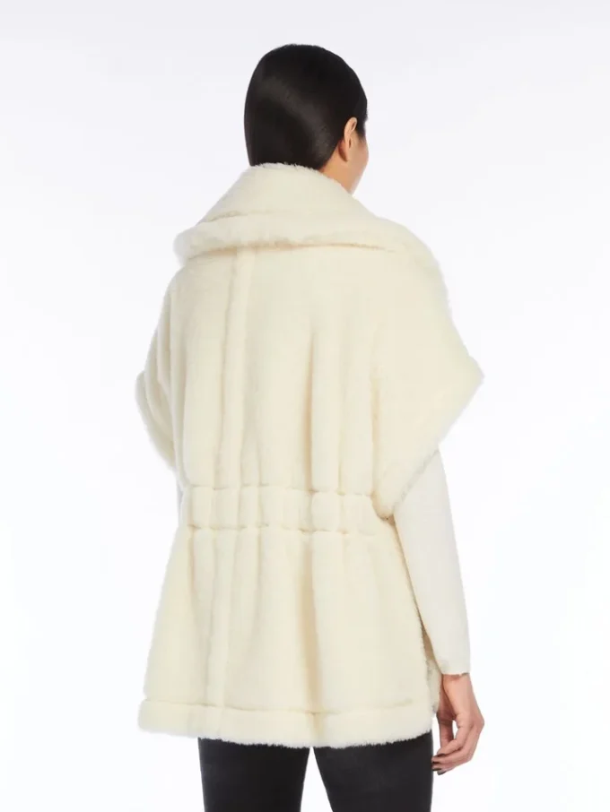 Cape en tissu teddy d’alpaga et de laine, blanc optique Cape en tissu teddy d’alpaga et de laine, blanc optique