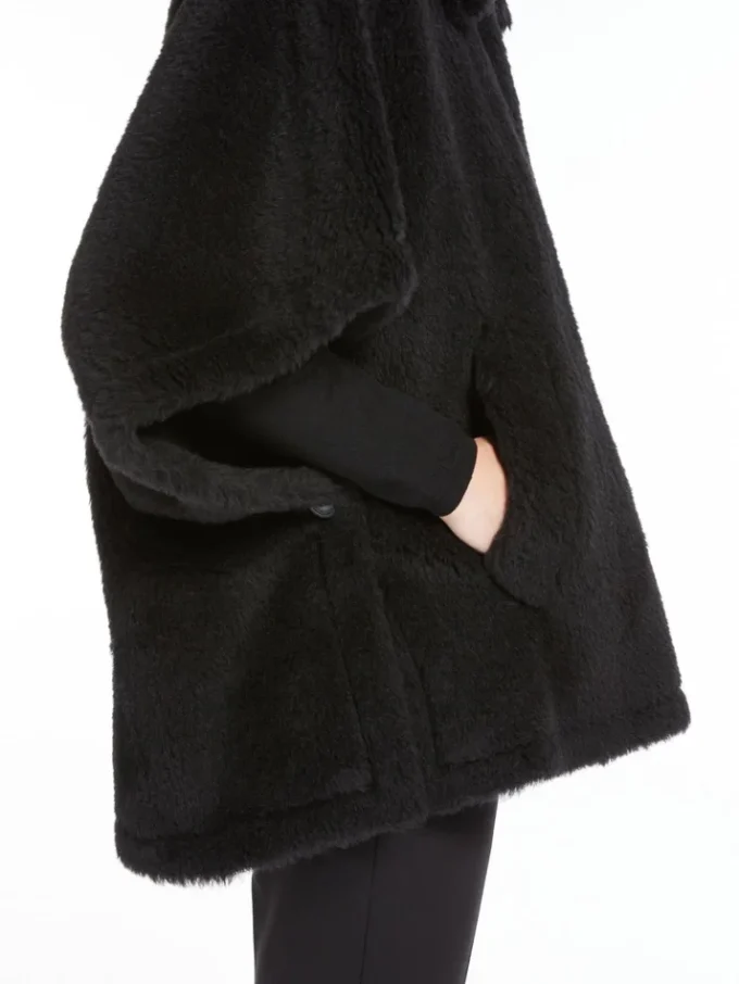 Cape en tissu teddy d’alpaga et de laine, noir Cape en tissu teddy d’alpaga et de laine, noir