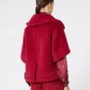 Cape en tissu teddy d’alpaga et de laine, rouge Cape en tissu teddy d’alpaga et de laine, rouge