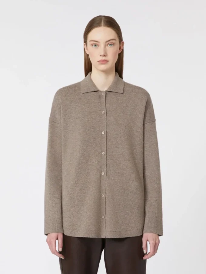 Cardigan en laine et cachemire, couleur tourterelle Cardigan en laine et cachemire, couleur tourterelle
