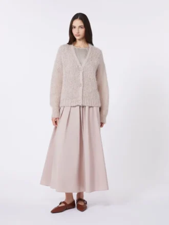 Cardigan en mohair, couleur sable Cardigan en mohair, couleur sable
