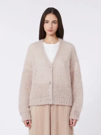 Cardigan en mohair, couleur sable Cardigan en mohair, couleur sable