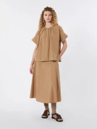Chemise à col rond en popeline de coton, couleur tabac