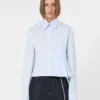 Chemise courte en popeline à plis asymétriques, bleu avio Chemise courte en popeline à plis asymétriques, bleu avio
