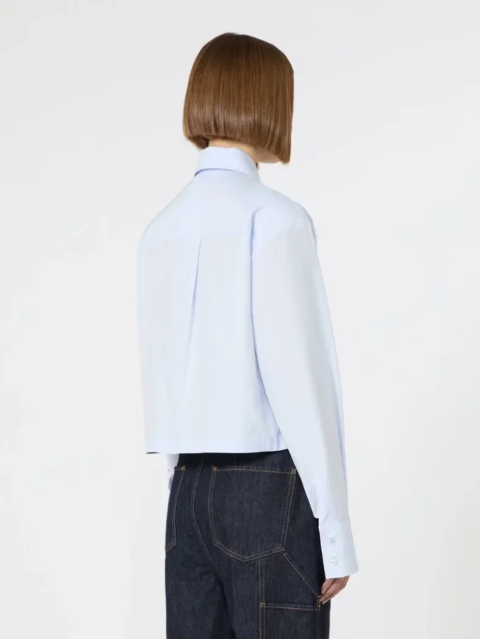 Chemise courte en popeline à plis asymétriques, bleu avio Chemise courte en popeline à plis asymétriques, bleu avio