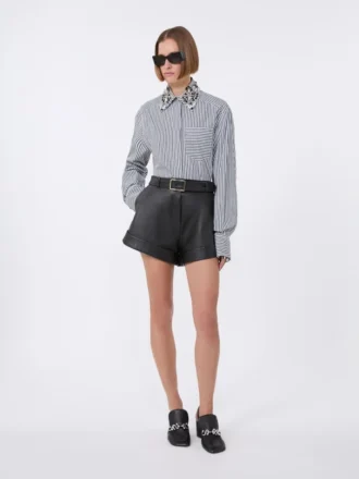 Chemise courte en popeline rayée, noire