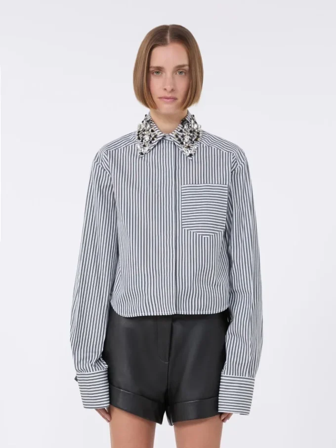 Chemise courte en popeline rayée, noire Chemise courte en popeline rayée, noire