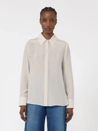 Chemise en crêpe de Chine imprimée, couleur camel