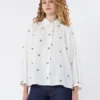 Chemise en popeline avec broderies, blanche Chemise en popeline avec broderies, blanche