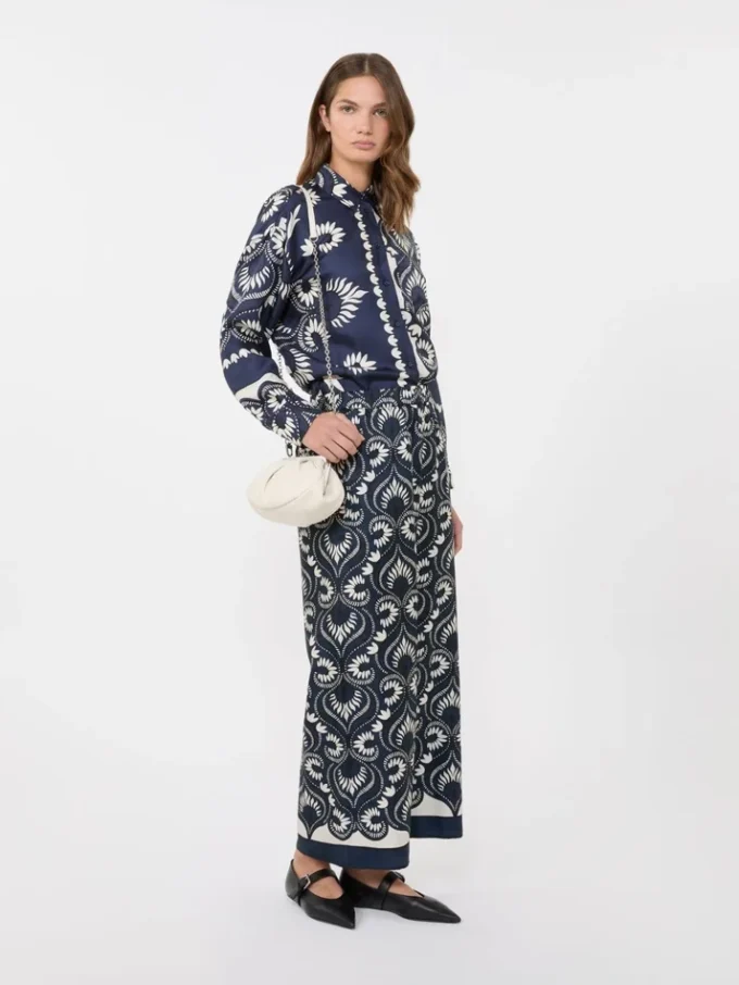 Chemise en soie imprimée à motif patchwork, bleu marine
