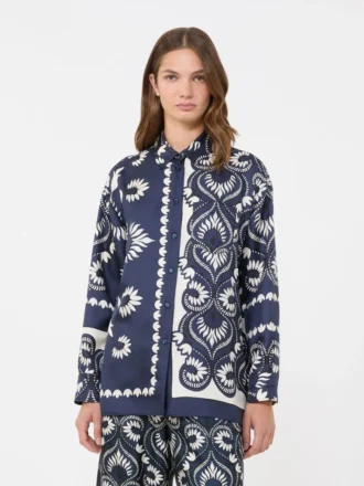 Chemise en soie imprimée à motif patchwork, bleu marine