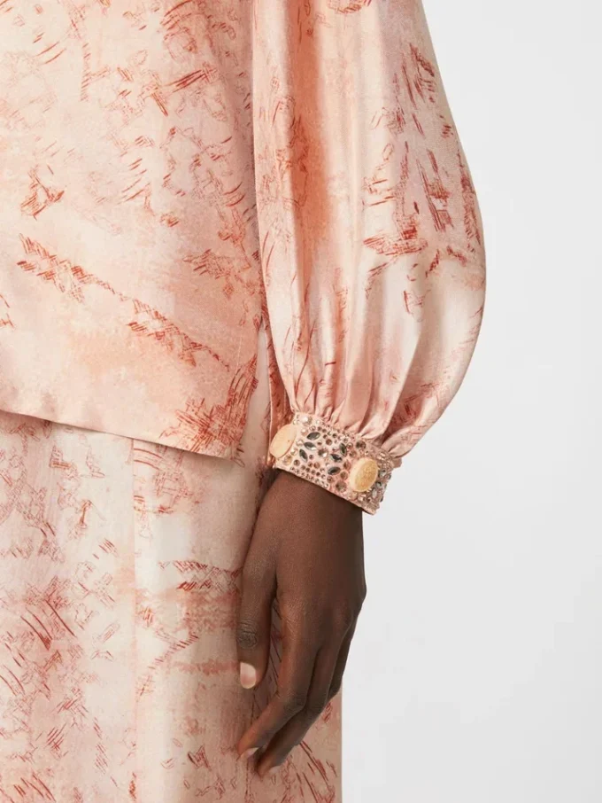 Chemise en soie imprimée, rose