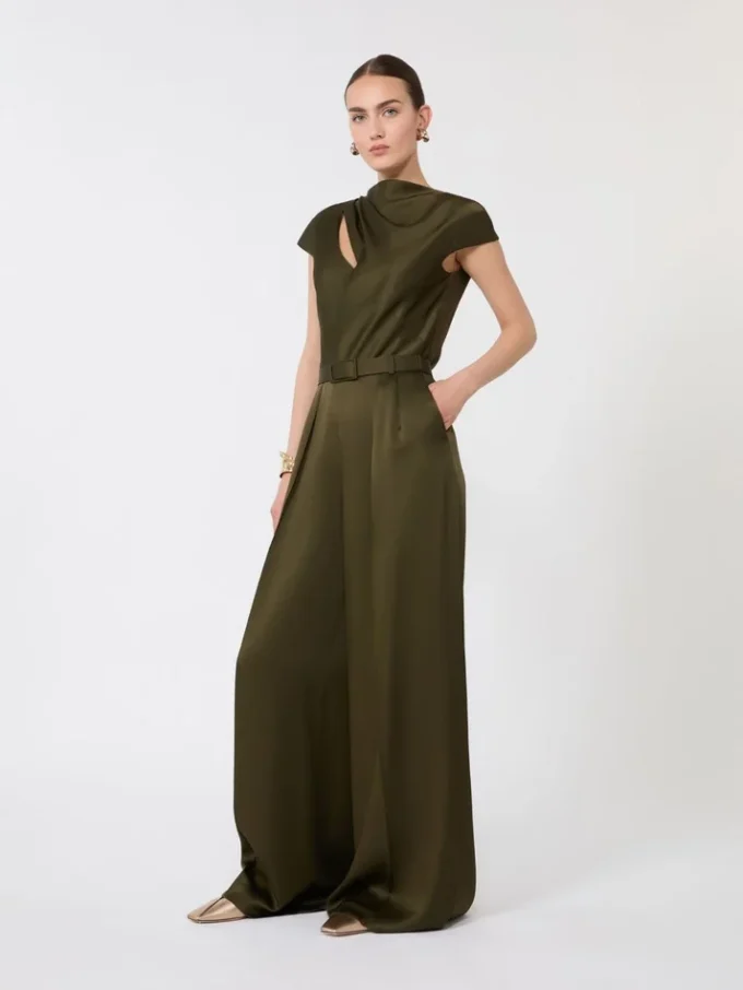 Combinaison en satin envers, vert mousse Combinaison en satin envers, vert mousse
