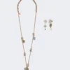 Ensemble avec détails en forme de fleurs et de cristaux, doré Ensemble avec détails en forme de fleurs et de cristaux, doré