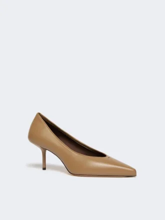 Escarpins en cuir nappa, couleur boue