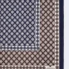 Foulard en soie imprimé, couleur boue Foulard en soie imprimé, couleur boue