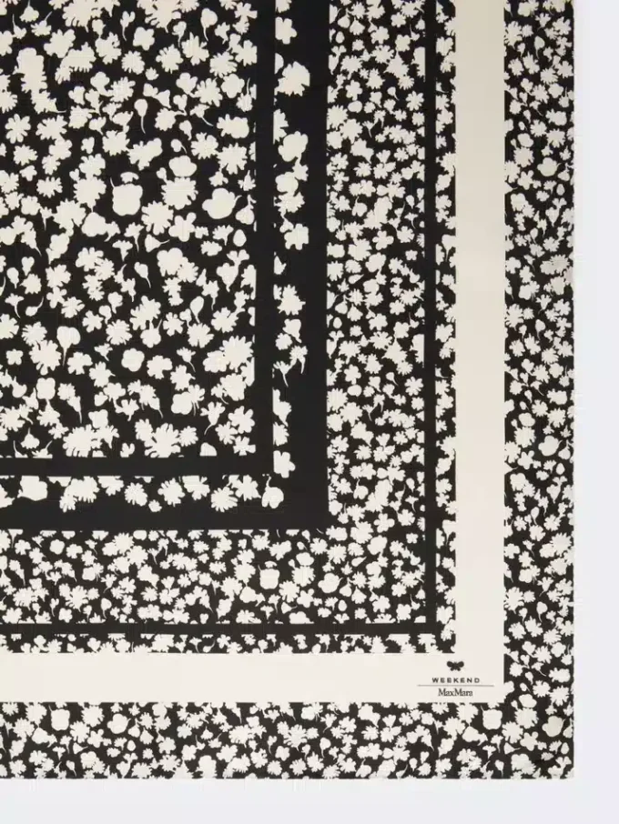 Foulard en twill de soie imprimé, noir Foulard en twill de soie imprimé, noir