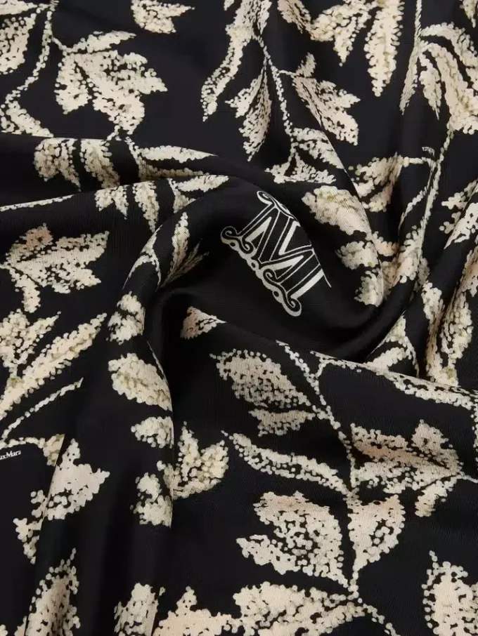 Foulard oversize en soie imprimée, noir