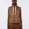 Gilet matelassé en toile de nylon hydrofuge, couleur caramel Gilet matelassé en toile de nylon hydrofuge, couleur caramel