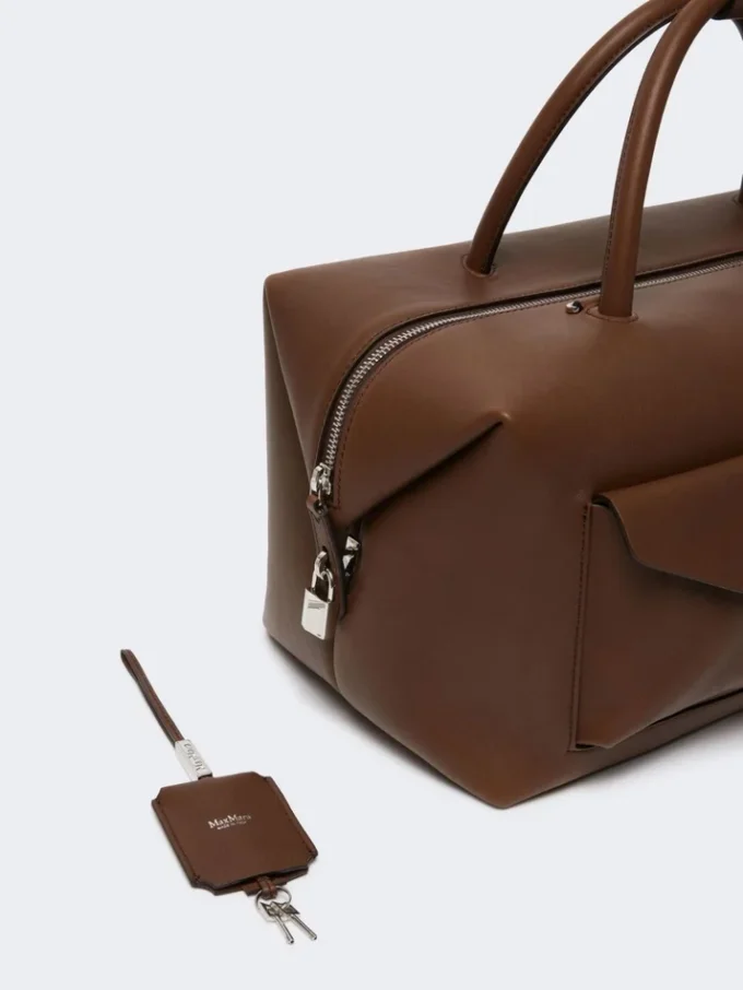 Grand sac Boston en cuir avec poches, marron Grand sac Boston en cuir avec poches, marron