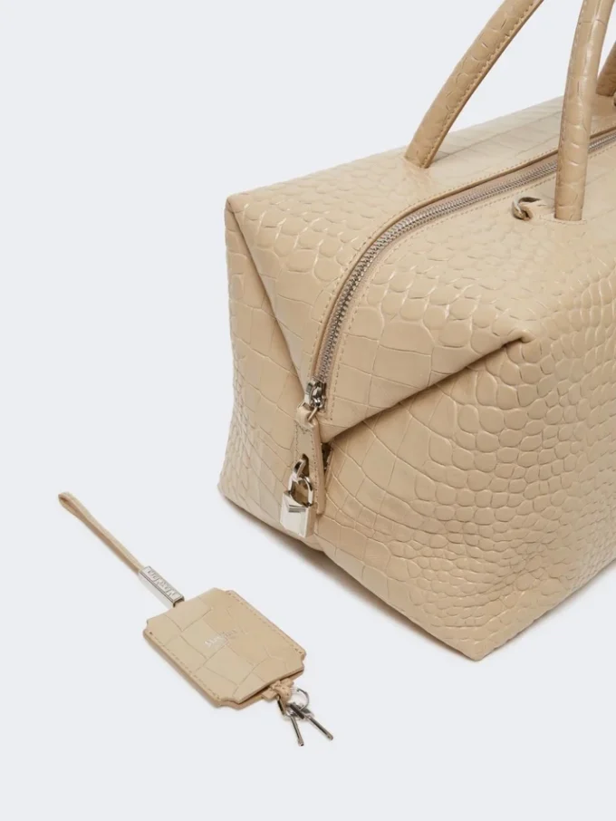 Grand sac Boston en cuir imprimé crocodile, couleur ice Grand sac Boston en cuir imprimé crocodile, couleur ice
