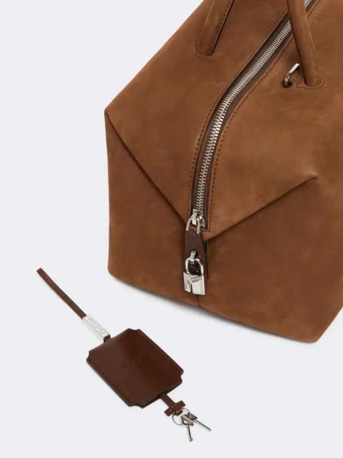 Grand sac Boston en cuir nubuck, marron foncé Grand sac Boston en cuir nubuck, marron foncé