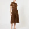 T-shirt en dentelle, chocolat T-shirt en dentelle, chocolat