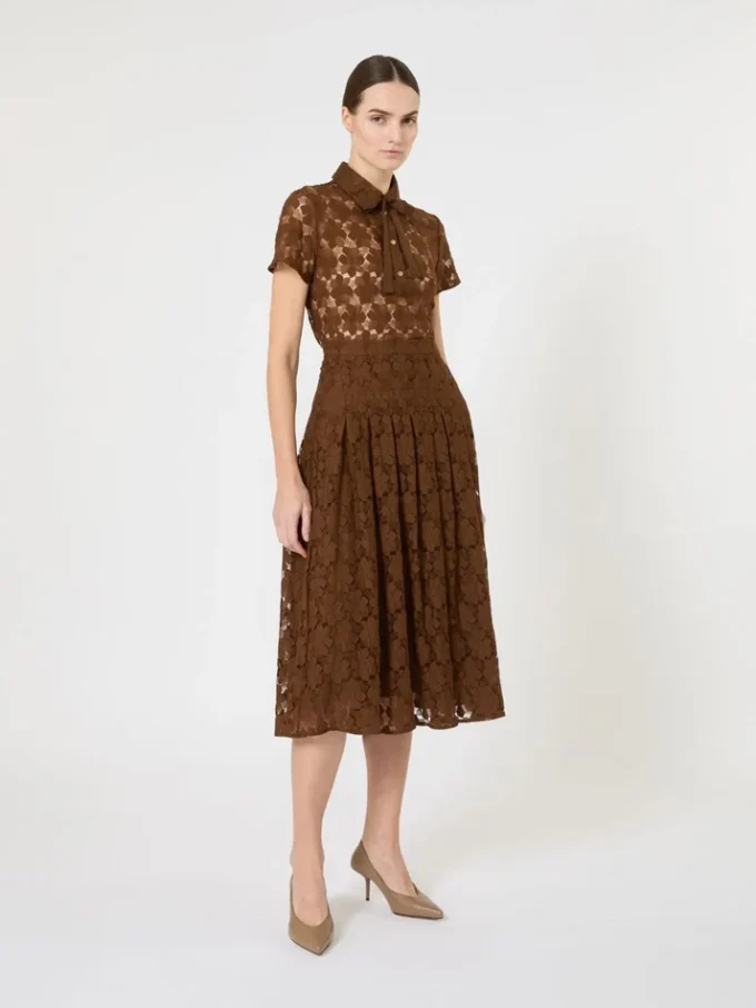 T-shirt en dentelle, chocolat T-shirt en dentelle, chocolat
