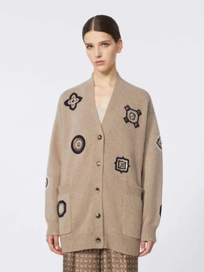 Long cardigan en laine et cachemire, couleur sable Long cardigan en laine et cachemire, couleur sable