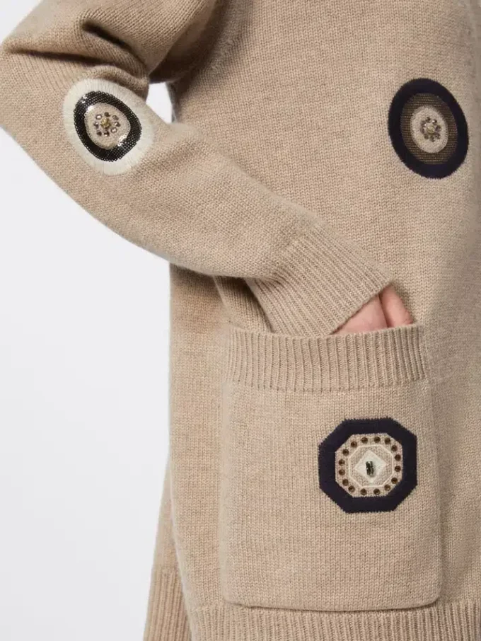 Long cardigan en laine et cachemire, couleur sable Long cardigan en laine et cachemire, couleur sable