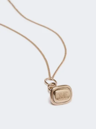 Long collier avec pendentif en forme de sceau, doré