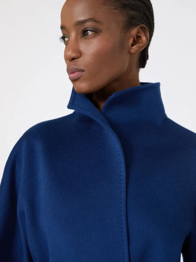 Manteau cache-cœur camel, bleu de Chine Manteau cache-cœur camel, bleu de Chine
