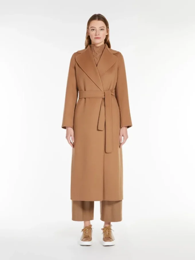 Manteau cache-cœur en laine drapée, couleur camel Manteau cache-cœur en laine drapée, couleur camel