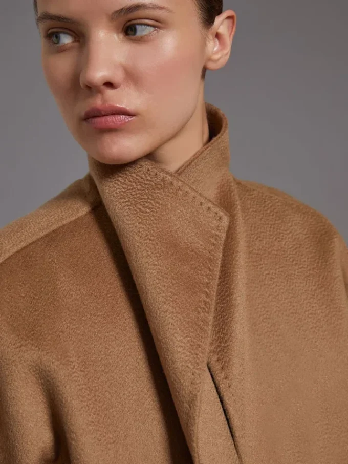 Manteau-cardigan midi en cachemire, couleur camel Manteau-cardigan midi en cachemire, couleur camel