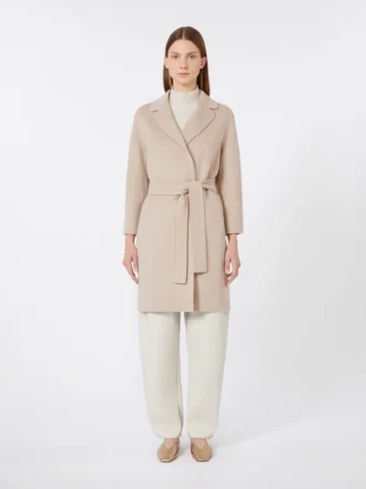 Manteau court en laine, beige-rose